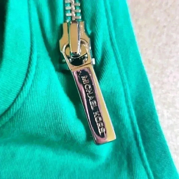 michael kors Emerald  Green Small Sleeveless Top Size Medium - Picture 2 of 4